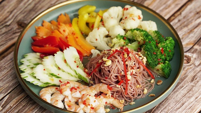 Lưu Ý Khi Sử Dụng Bún Gạo Lứt Trộn